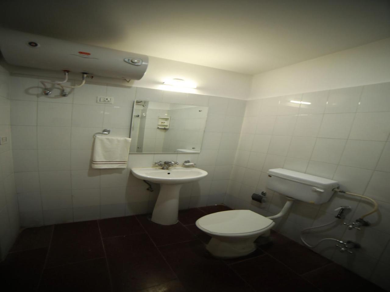 Oyo 15561 Corporate Villa Jammu Exterior foto